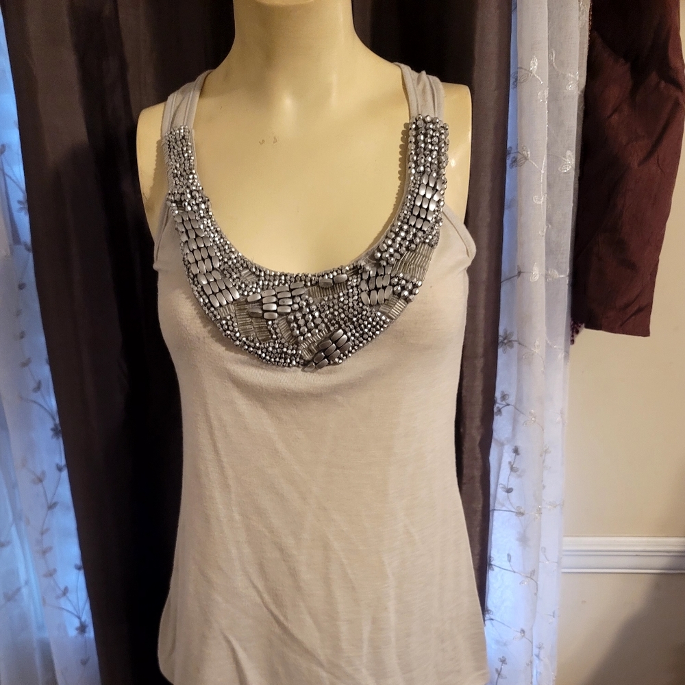 Grey tanktop